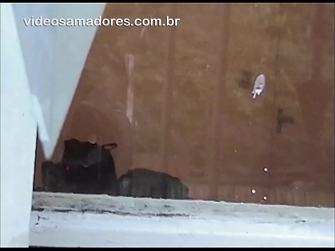 ❤️ Raġel qarn iħares lit-tfajla tiegħu ma' raġel ieħor, jirreġistra video fuck mingħajr ma jfixkel lill-koppja ️❌ Vidjo porn fil-porn mt.sexvideogif.ru