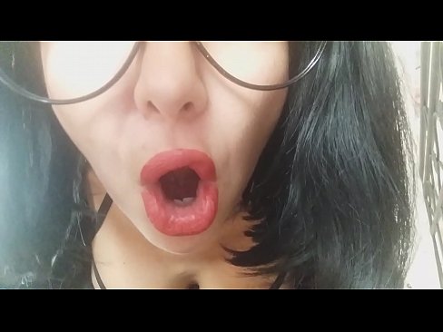 ❤️ Għasel, il-mammma tiegħek mhux se tħallik tmur l-iskola llum... Għandi bżonnek wisq... ️❌ Vidjo porn fil-porn mt.sexvideogif.ru